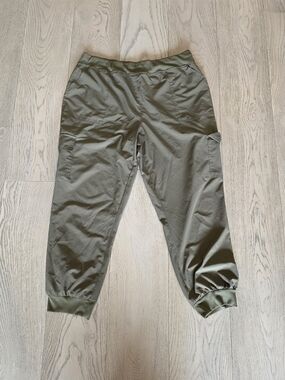 Olive Green Cargo Jogger Pants - Casual Utility Style